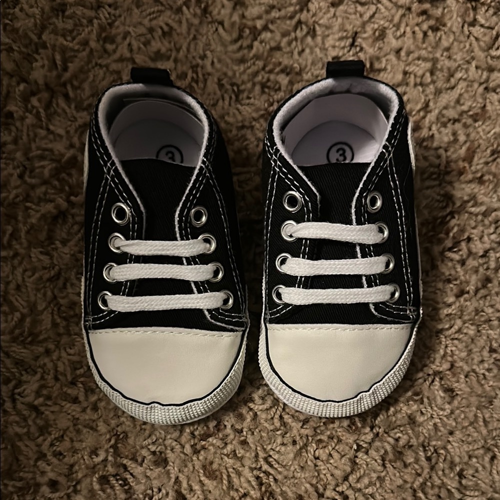 Black and White Size 3 Crib Shoes